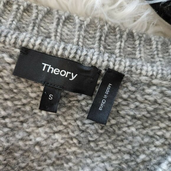 Theory Gray Slouchy V Neck Textured Sweater, Size S - Picture 7 of 12